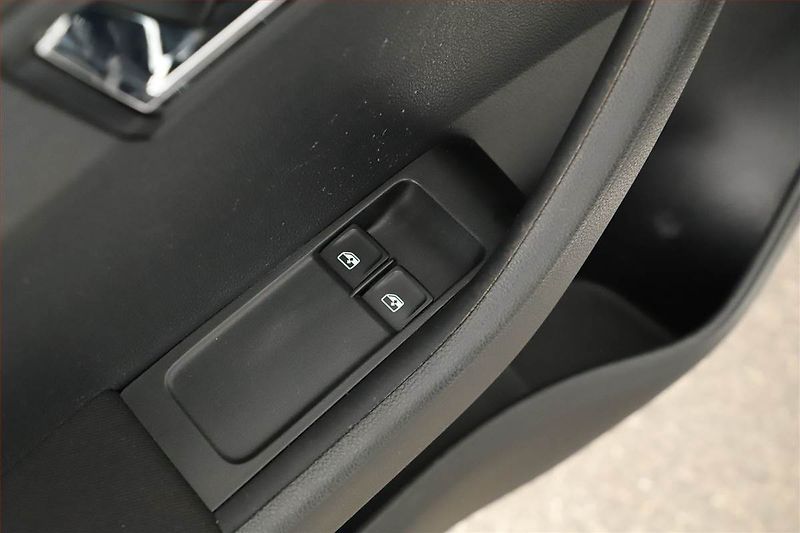Škoda Fabia (2018) 1.0 TSI, Park. senzory - fotka 10 z 11