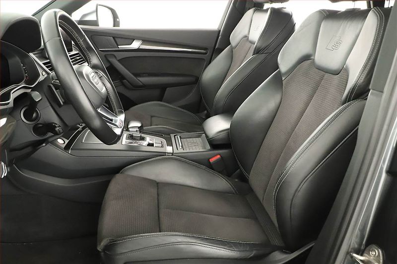 Audi SQ5 (2017) 3.0 TFSI - fotka 7 z 20