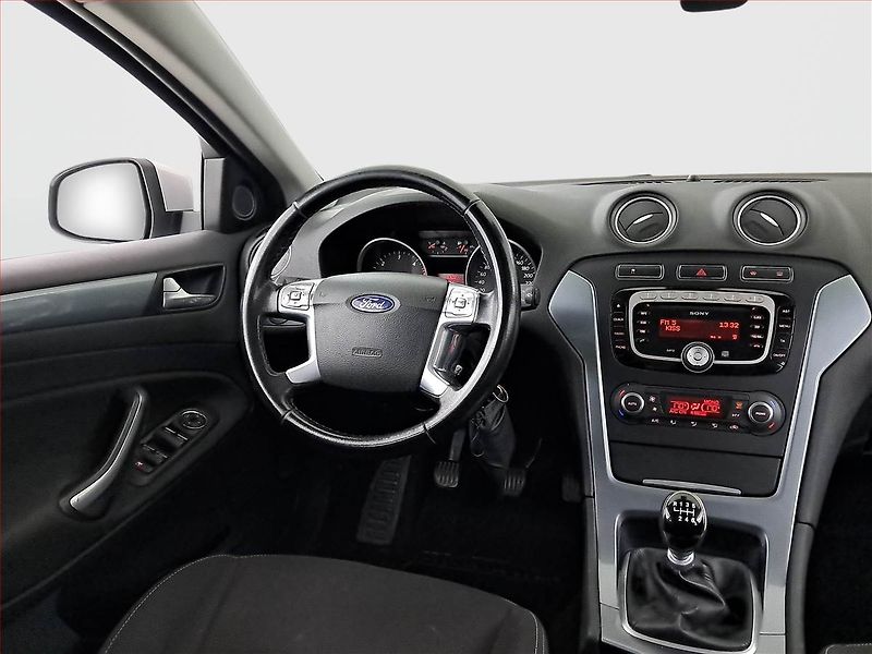 Ford Mondeo (2011) 2.0 TDCi, Vyhř. sedaček - fotka 7 z 14