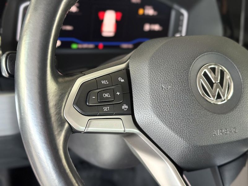 Volkswagen Multivan T6.1 2,0TDI DSG*Full LED*Navi - fotka 25 z 32