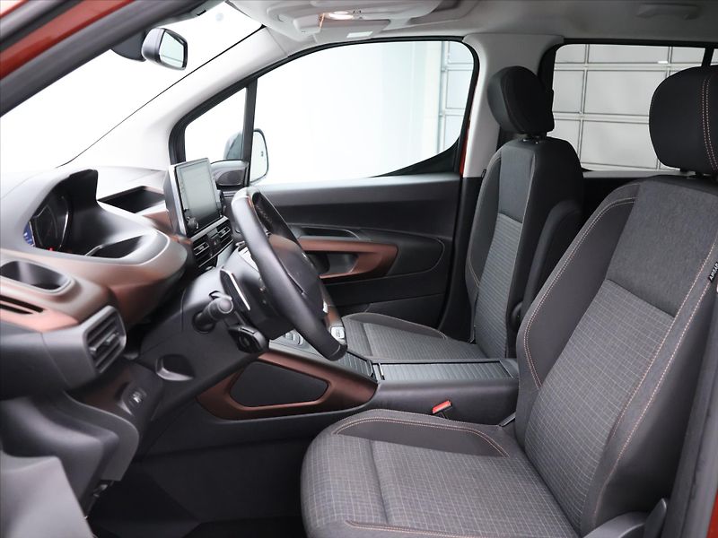 Peugeot Rifter 1,5 BlueHDI GT 96 kW CZ - fotka 10 z 32