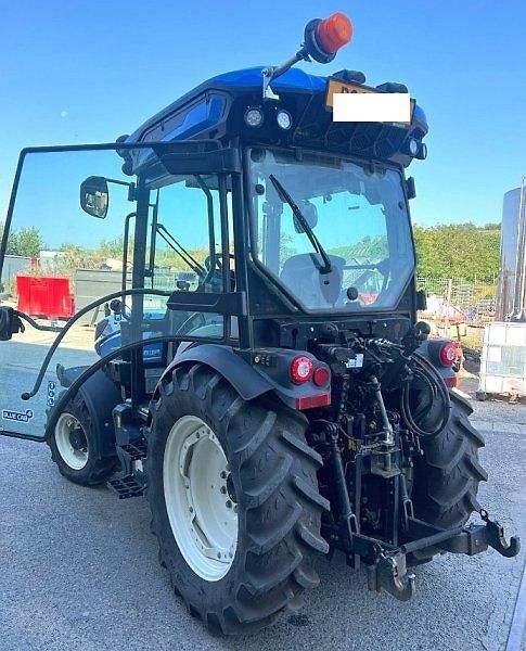 New Holland (2023) T4.100 vinice sad 4.5t - fotka 2 z 15