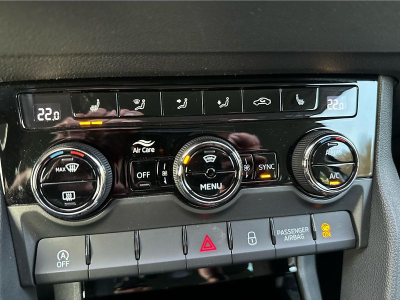 Škoda Karoq Tour 2.0 TDI 85 kW DSG - fotka 16 z 21