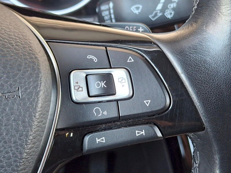 Volkswagen Touran (2017) HighLine DSG 2,0TDi 110kW - fotka 29 z 35