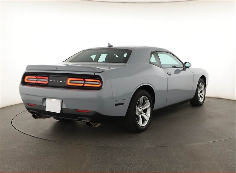 Dodge Challenger (2022) 3.6 V6 - fotka 5 z 21