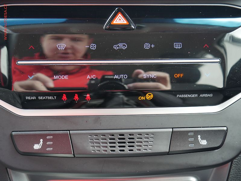 SsangYong Tivoli (2025) 1.5T-GDi, 1.maj,ČR, LED - fotka 19 z 19