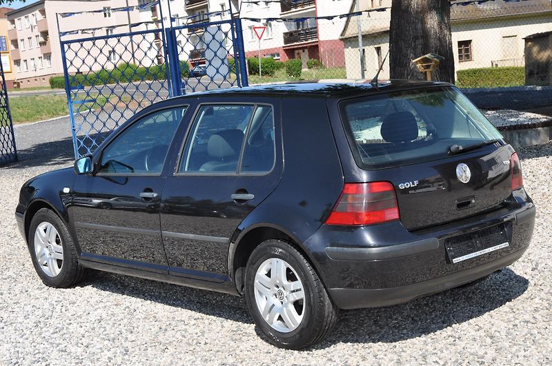 Volkswagen Golf IV 1.9TDi 66kW EDITION - fotka 4 z 11