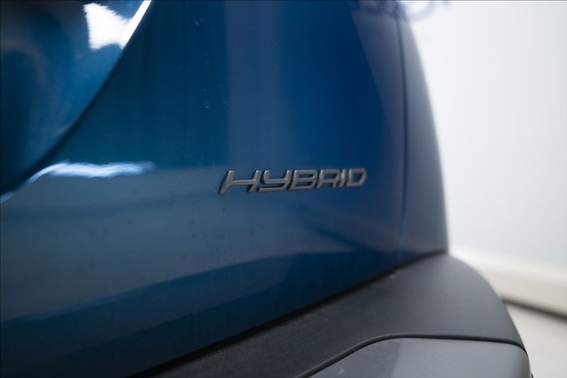 Peugeot 2008 1,2 HYBRID AT KAMERA 360° ČR - fotka 42 z 43