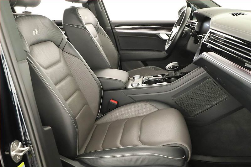 Volkswagen Touareg (2019) R-Line 3.0 TDI - fotka 7 z 29