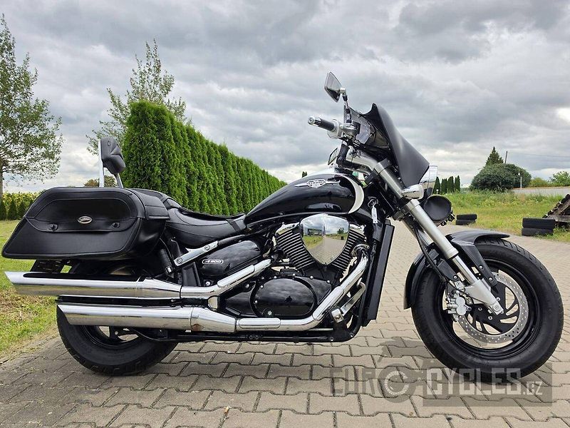 Suzuki Intruder M 800 (2010) - fotka 6 z 18