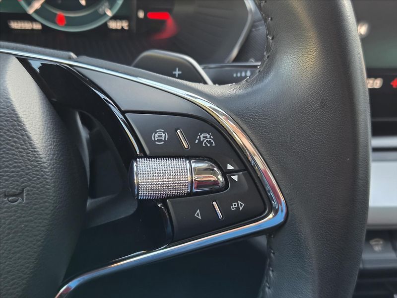 Škoda Octavia 1,5 eTSi 110kW DSG Style Plus - fotka 16 z 25