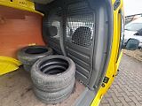 Volkswagen Caddy (2011) 1,6 TDI 55 KW STK TAŽNÉ - náhled 27