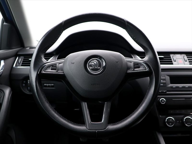 Škoda Octavia 2,0 TDI 110kW Elegance CZ - fotka 16 z 33