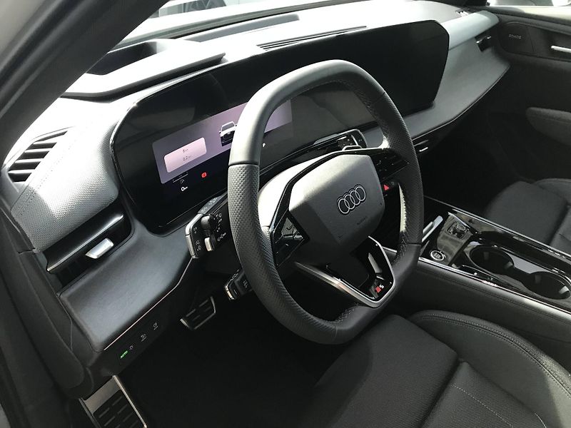 Audi Q3 quattro ST7 2,0TFSI - fotka 15 z 23