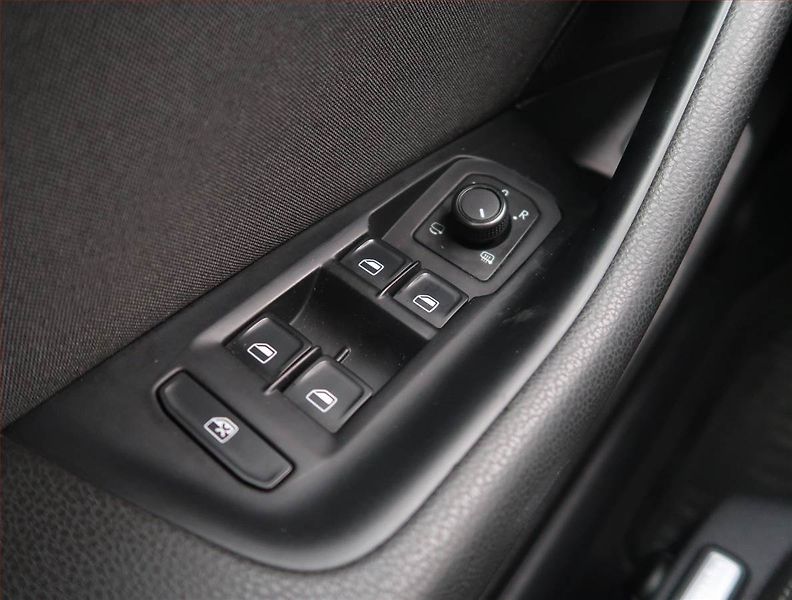Volkswagen Passat (2015) Comfortline 1.6 TDI - fotka 16 z 24