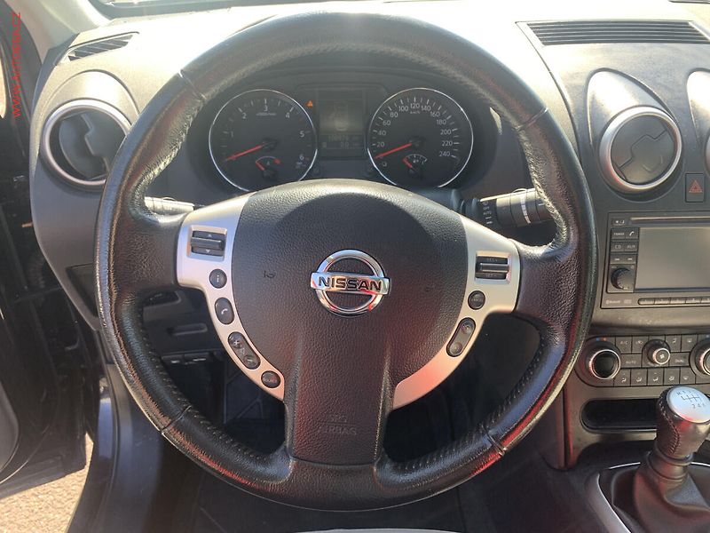 Nissan Qashqai (2013) 1.6dCi, Tekna, kůže, panor - fotka 13 z 20