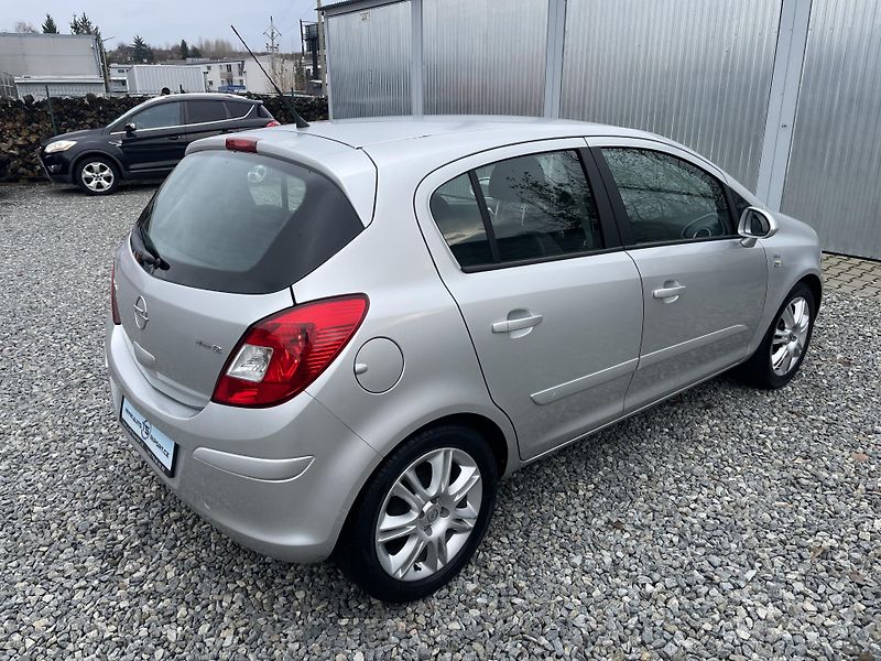 Opel Corsa 1.2i 80PS 141000KM KLIMA STK!! - fotka 49 z 169