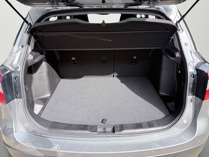 Suzuki SX4 S-Cross Comfort+ 4x4 Navigace /Xenony - fotka 21 z 23