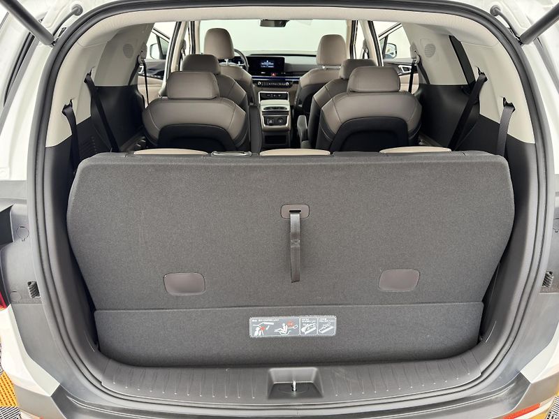 Kia Carnival 2.2d*AT*145kw*9-mist*DPH* - fotka 15 z 50