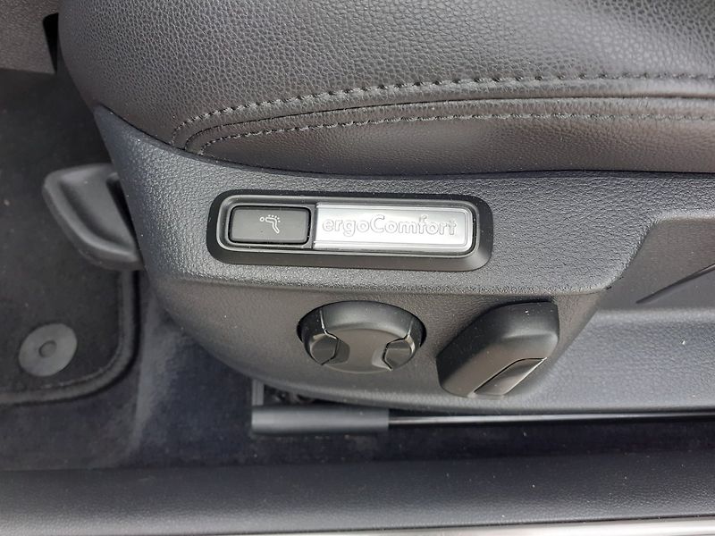Volkswagen Passat Variant (2016) 1.4 TSi 110 Kw Highline - fotka 22 z 41