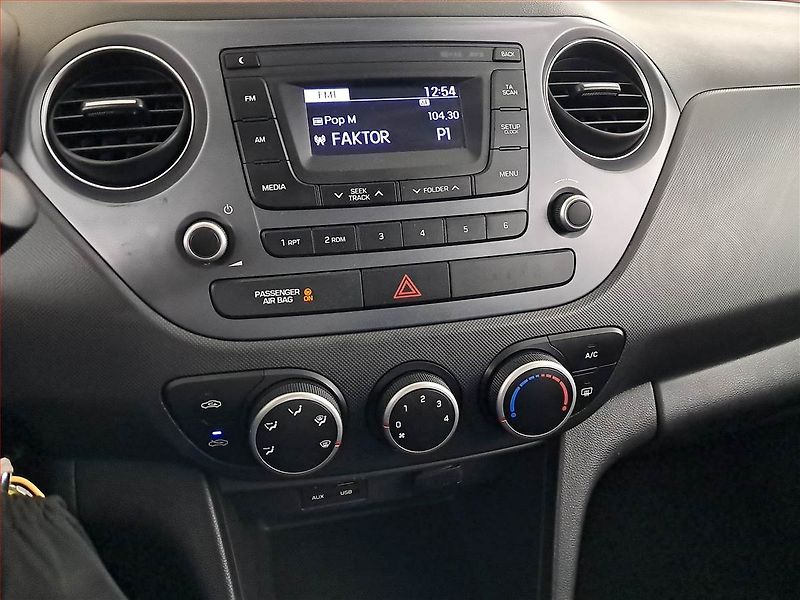 Hyundai i10 (2017) 1.0, Serv.kniha - fotka 12 z 16