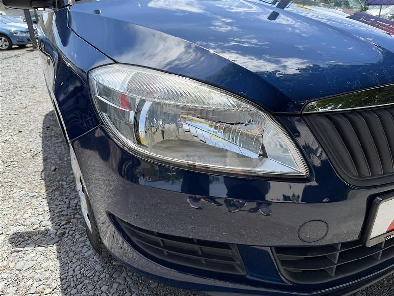 Škoda Fabia 1,4 i 16V 63kW  50TIS KM,KLIMA - fotka 35 z 50