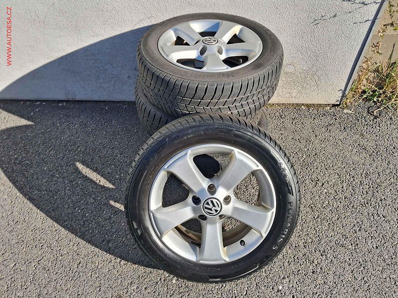 Volkswagen Passat (2009) 2.0 TDi, Sport, navi, Webasto - fotka 21 z 21
