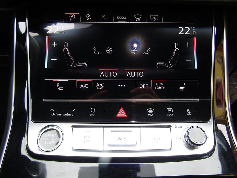 Audi Q8 (2021) 50 TDI 210kW  S-LINE - fotka 39 z 42