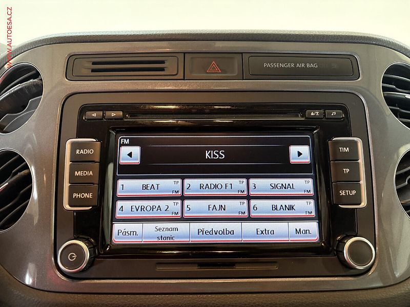 Volkswagen Tiguan (2011) 2.0 TDi 4x4, ČR, Sport, DSG - fotka 11 z 16