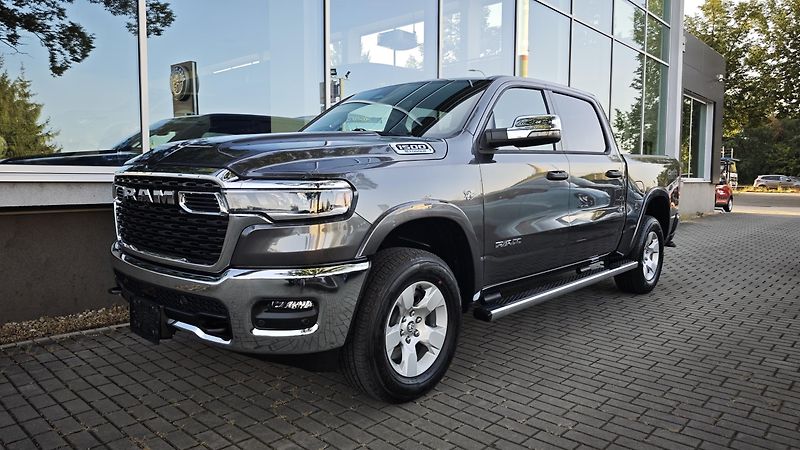 Dodge RAM (2026) 1500, 5.7 V8  Bighorn MY26 - fotka 2 z 50
