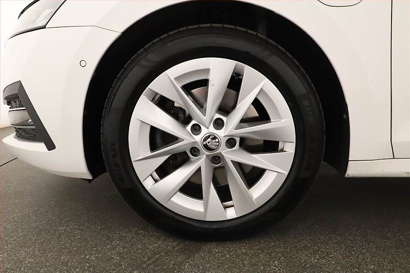 Škoda Octavia (2022) Style 1.4 TSI iV, Automat, ČR - fotka 25 z 27