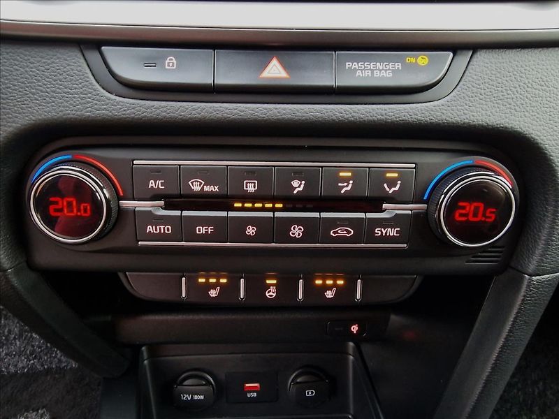 Kia Ceed 1.5 T-GDI 118kW TOP SW,1.Maj. - fotka 33 z 50