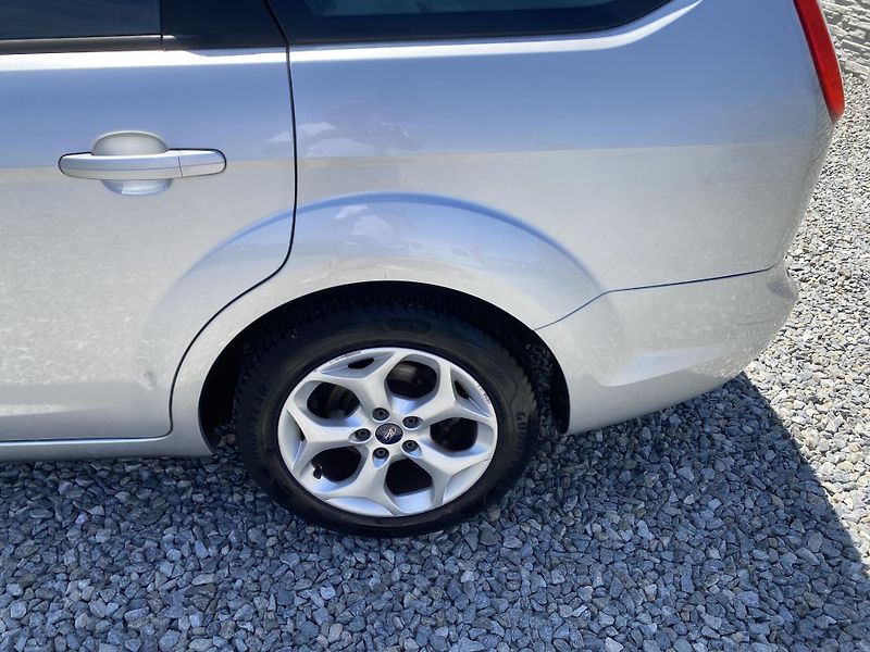 Ford Focus 1.6 TDCi 90PS KOMBI STK  - fotka 34 z 151