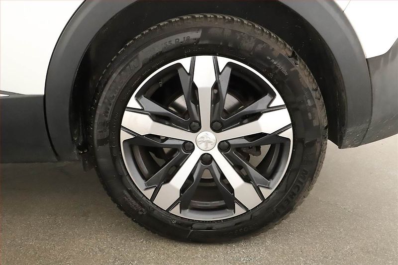 Peugeot 5008 (2019) PureTech 180 - fotka 13 z 21