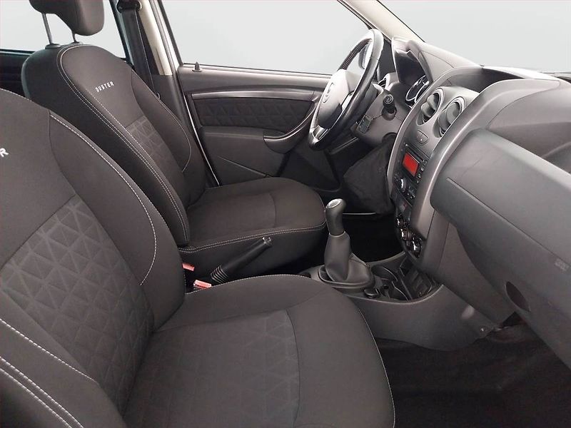 Dacia Duster (2014) 1.6 16V, LPG, Park. senzory - fotka 9 z 16