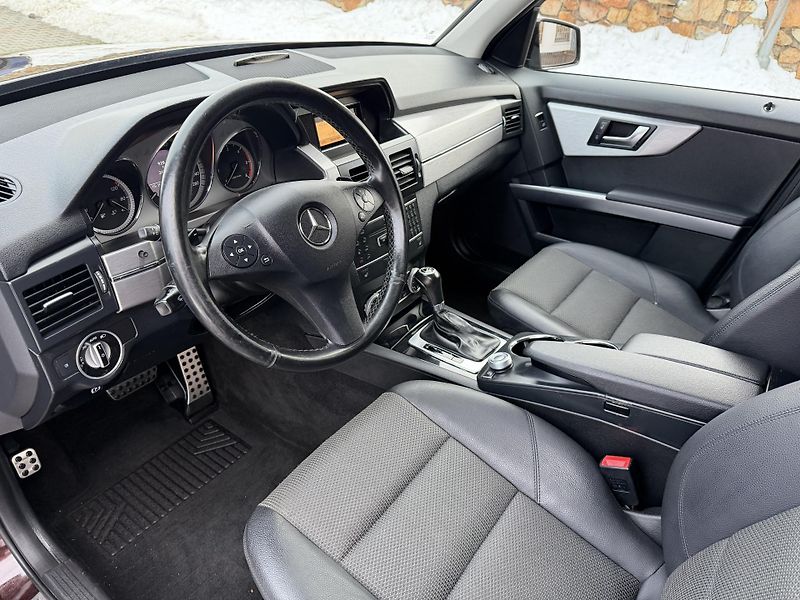 Mercedes-Benz GLK (2011) 220CDI 4Matic 125kW AUTOMAT - fotka 11 z 16