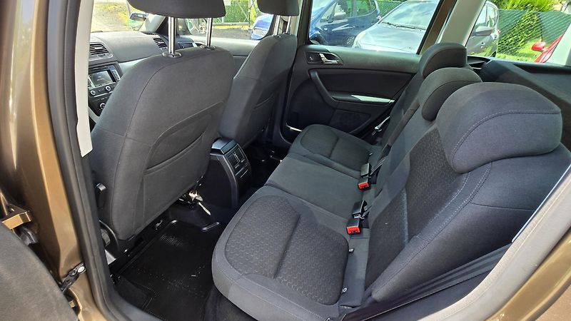 Škoda Yeti 2.0TDI ELEGANCE  4x4  - fotka 21 z 46
