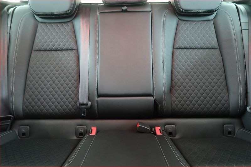 Škoda Karoq (2021) 2.0 TDI - fotka 10 z 20