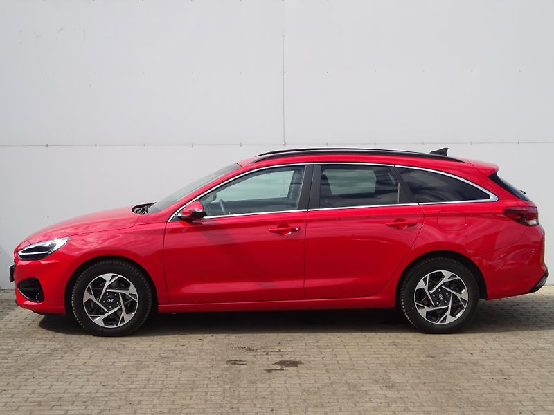 Hyundai i30 1.5 T-GDI 103kW DCT Style - fotka 8 z 21