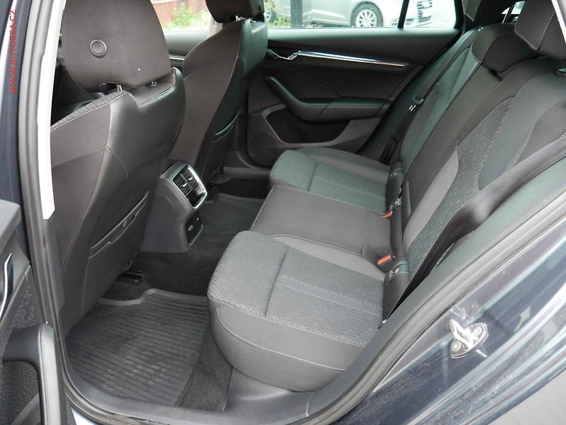 Škoda Octavia (2021) 2.0 TDi 4x4, ČR, Style, DSG - fotka 10 z 21