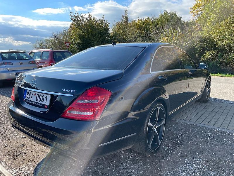 Mercedes-Benz Třídy S (2009) 350 CDI Long 4 matic! - fotka 31 z 64