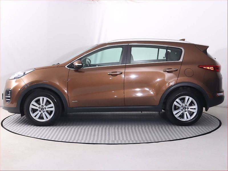 Kia Sportage (2017) Gold 2.0 CRDi - fotka 3 z 20