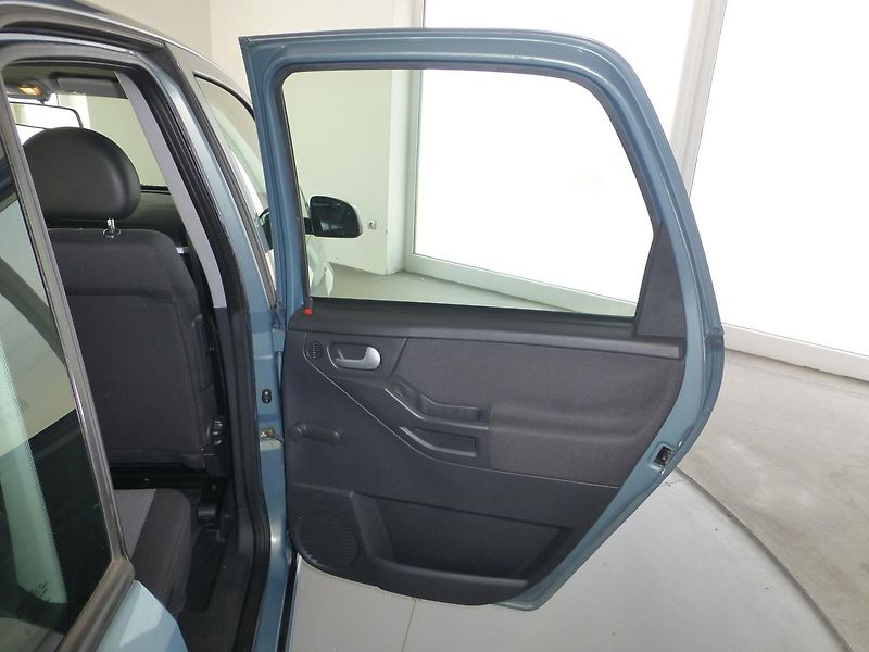 Opel Meriva (2006) 1,4I*ALU*KLIMATIZACE+SADA KOL - fotka 19 z 25