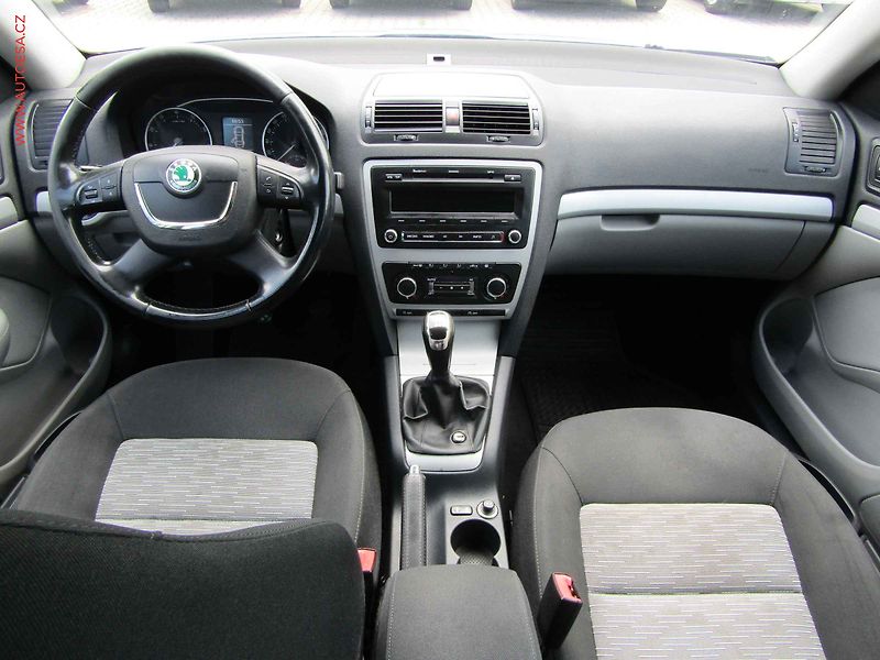 Škoda Octavia (2012) 1.4 TSi, ČR, AC, temp - fotka 8 z 16