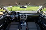 Volkswagen Passat 1.4 TSI DSG Kamera DAB Cockpit - náhled 17