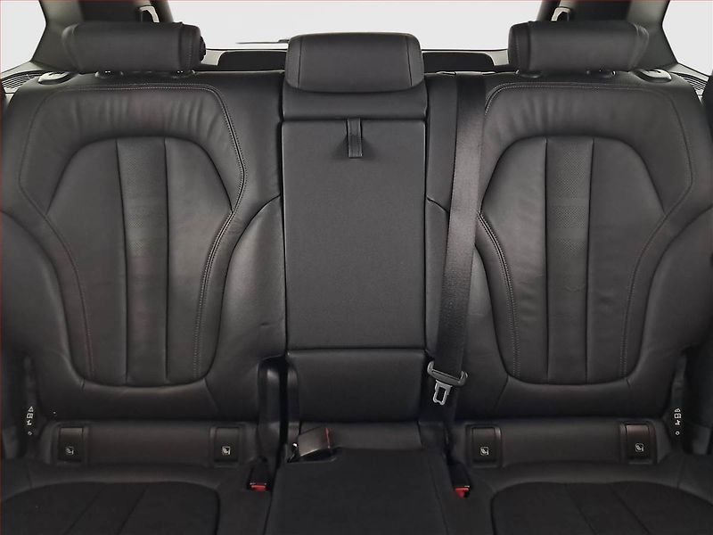 BMW X5 (2021) xDrive30d - fotka 10 z 32