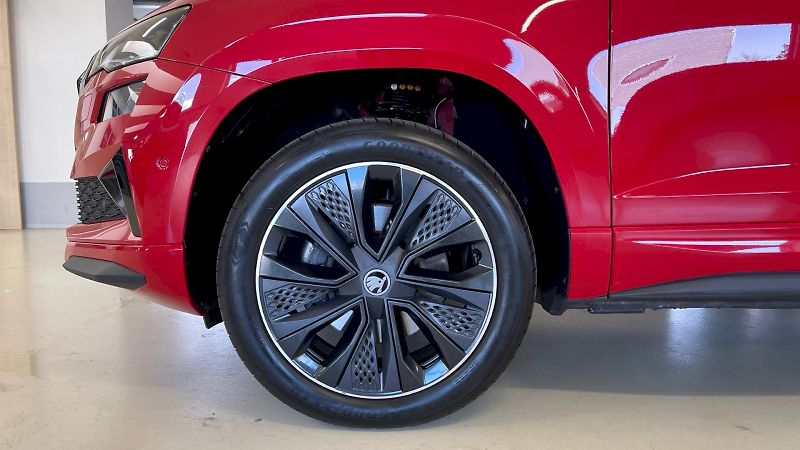 Škoda Karoq (2025) Sportline 1.5TSI 110kW - fotka 9 z 32