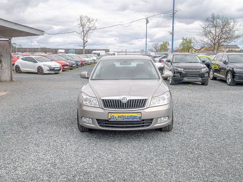 Škoda Octavia (2011) ČR 2.0TDI 103KW – VÝHŘEV - fotka 2 z 42