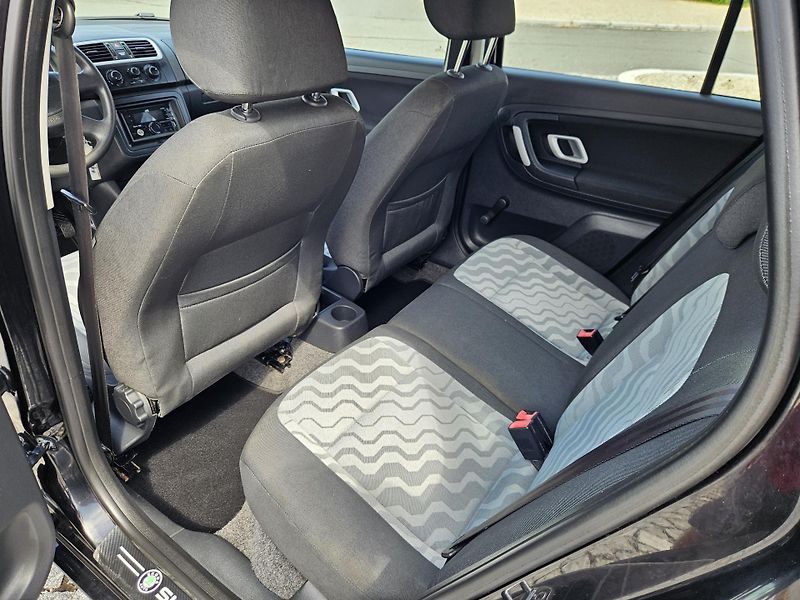 Škoda Fabia (2010) 1.4tdi NOVÁ STK  - fotka 12 z 24