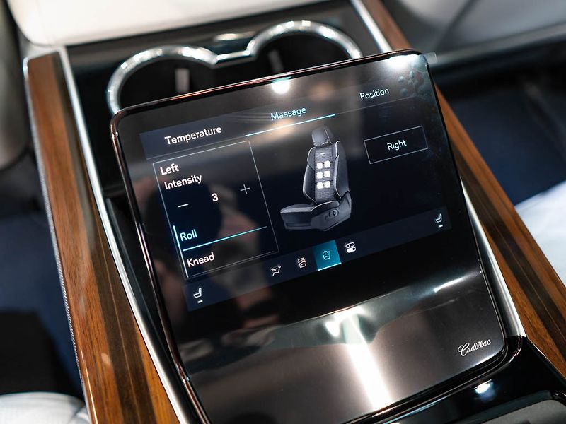 Cadillac Escalade (2026) 6.2 ESV Sport Platinum 2026 - fotka 44 z 50